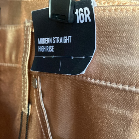 Express Ladies Rose Gold High Waisted Metallic Coated Modern Straight Jeans NWT - Picture 9 of 9